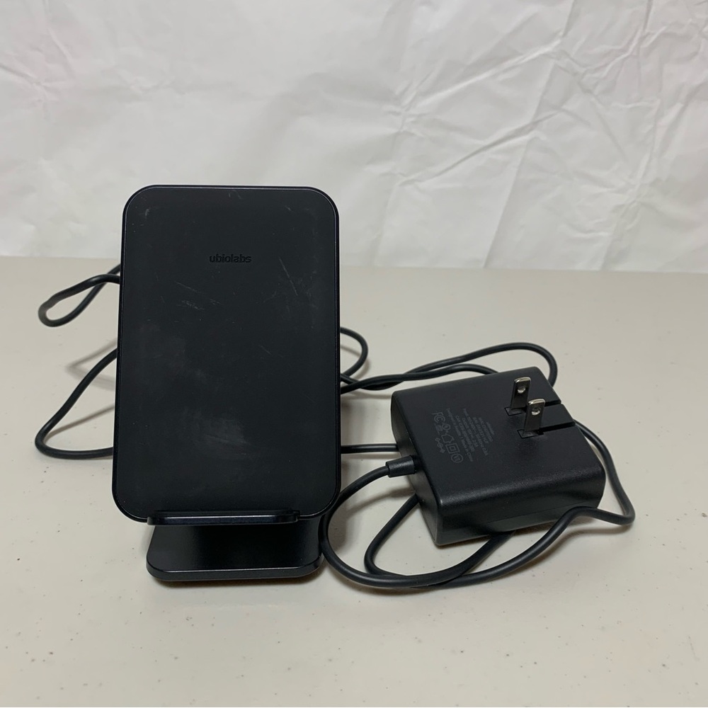 Ubiolabs Wireless Fast Charging Stand with Adapter